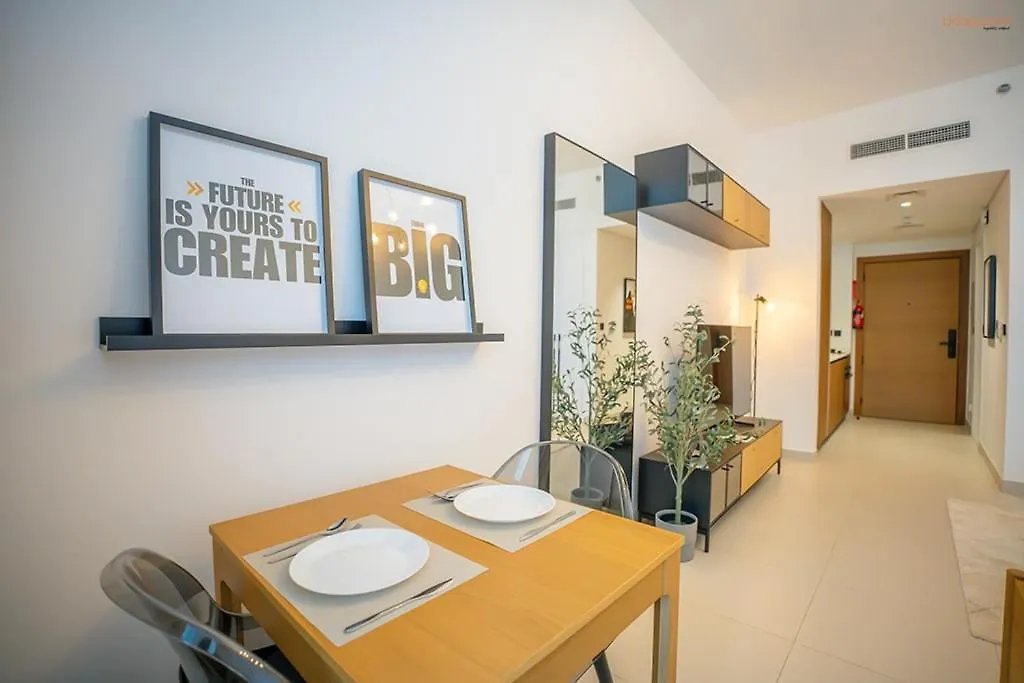 Bnbeyond'S Sassy Studio With Expansive Balcony Dubai 0*,  United Arab Emirates